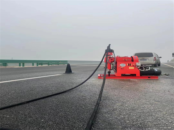 如皋马路路基路面开裂下沉注浆加固灌浆